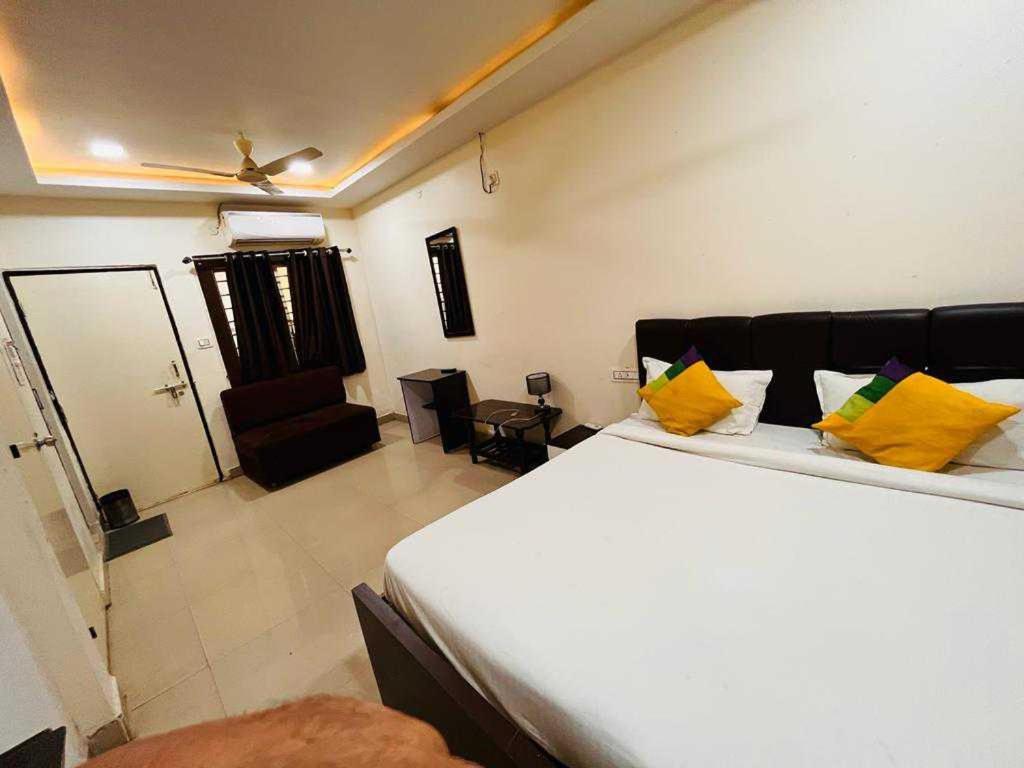 Oyo Hotel Happy Homes Bhopal Luaran gambar